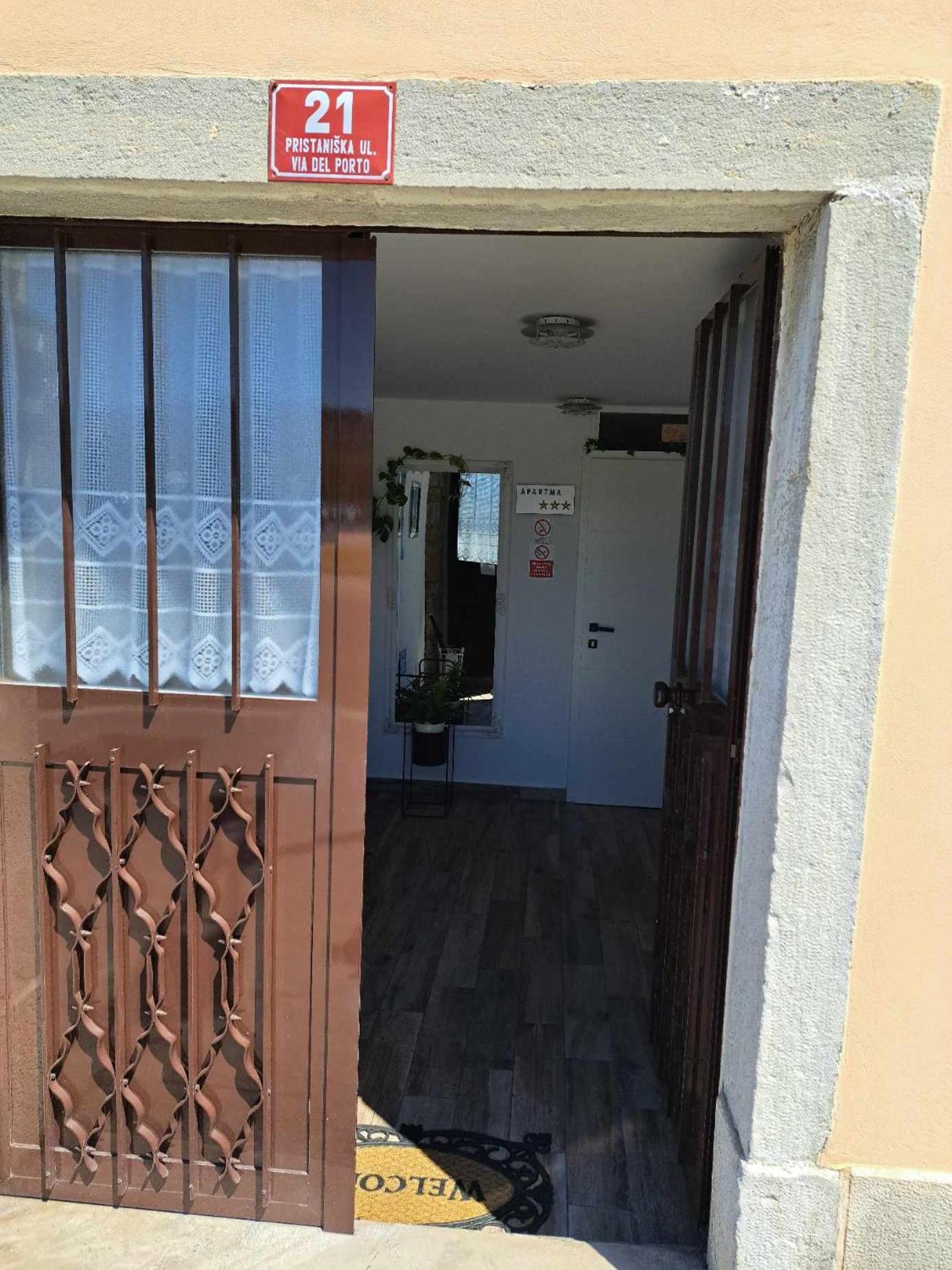 Istrabella Apartment كوبر المظهر الخارجي الصورة